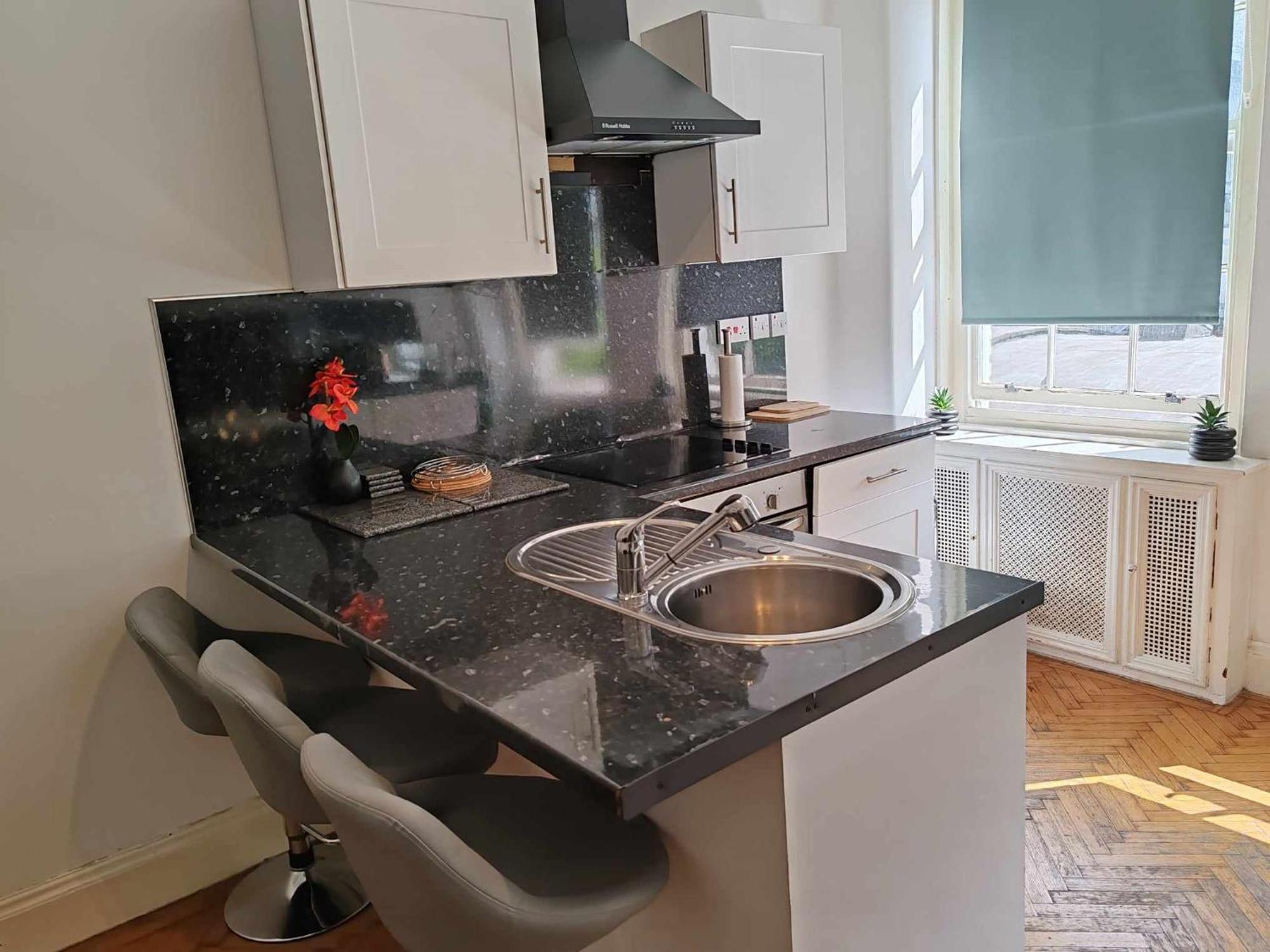 One Bedroom Apartment By Bayswater, Hyde Park Лондон Екстериор снимка
